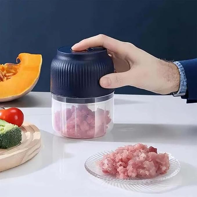 Electric Garlic Chopper, Mini Portable Veggie Cutter with 4/6 Stainless Steel Blades, Portable Wireless Rechargeable Mini Electric Garlic Food Chopper for Garlic, Onion, Chili, Nuts (Green,320ML)
