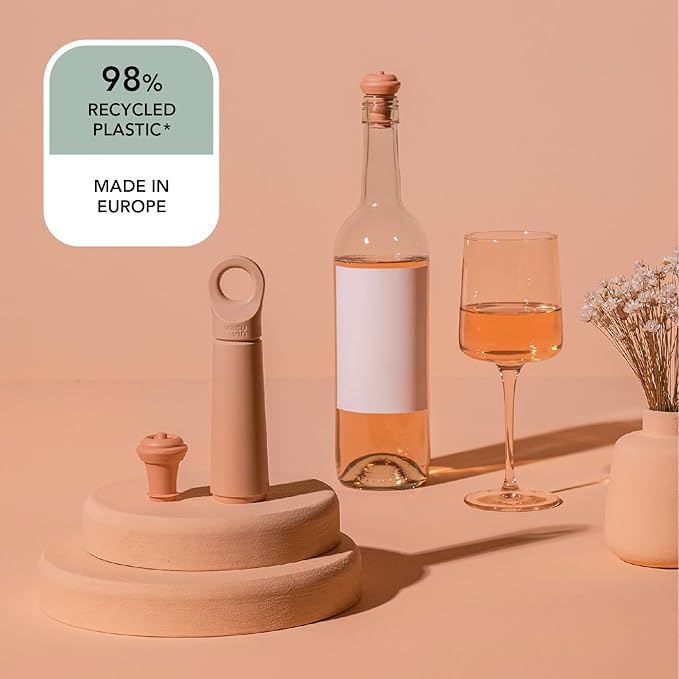 Vacu Vin Wine Saver Loop - Designed and Made in the Netherlands - Vacuum Wine Stopper Keeps Your Wine Fresh for up to 10 Days - Reusable, Made with 98% Recycled Material - 1 Pump, 5 Stoppers, Terra