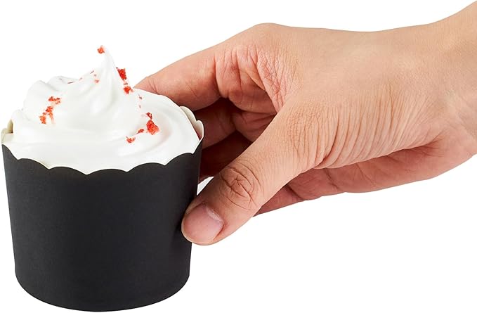 Restaurantware Baking Cups 200 Pack of 6 oz Paper Cupcake Liners Greaseproof Scalloped Oven-Safe Elegant Dessert Muffin Cups Disposable for Parties