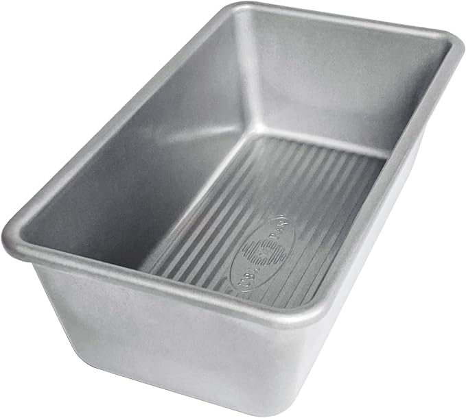 USA Pan Bakeware Seamless Nonstick Standard Bread Loaf Pan, 8 x 4.5 x 2.75