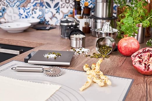 Rosle 12802 Stainless Steel Manual Citrus Lemon Reamer & Juicer with Strainer