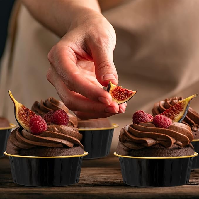 Tessco for you 200 Pcs Disposable Ramekins with Lids 8 oz Creme Brulee Ramekin Aluminum Foil Cup Cupcake Liner Baking Valentines Disposable Muffin Tin Pan Cheesecake Container (Black,Gold,Silver)