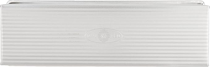 USA Pan Bakeware Pullman Loaf Pan with Cover, 13 x 4 inch, Nonstick & Quick Release Coating, Made in the USA from Aluminized Steel