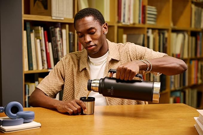 Stanley Classic Legendary Vacuum Bottle