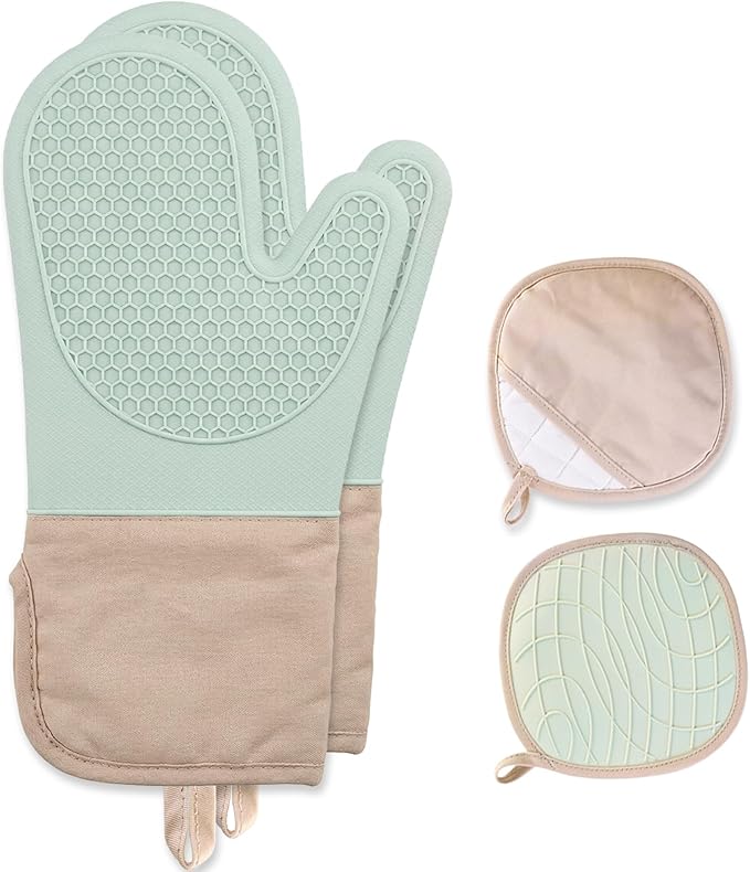 Silicone Oven Mitts and Pot Holders 4-Piece Set, Heat Resistant Kitchen Mitts with Soft Quilted Cotton Lining, Non-Slip Honeycomb Texture Oven Gloves for Baking, Grilling, BBQ, Mint Green