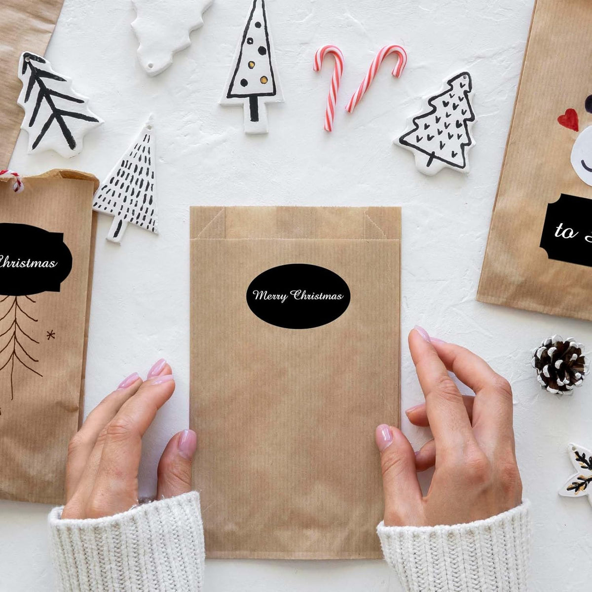 350 PCS Gift Tags Stickers Name Labels Stickers,2" x 1.2" Fancy Shape Stickers Self-Adhesive Handmade Bottle All-Purpose Jar Labels for Presents Cosmetic Decoration Jars Food Craft (Black)