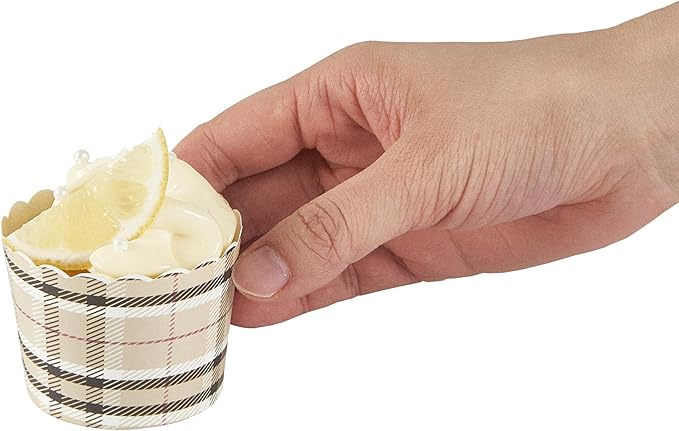 Restaurantware Baking Cups 200 Pack of 3.38 oz Paper Cupcake Liners Greaseproof Scalloped Oven-Safe Elegant Dessert Muffin Cups Disposable for Parties