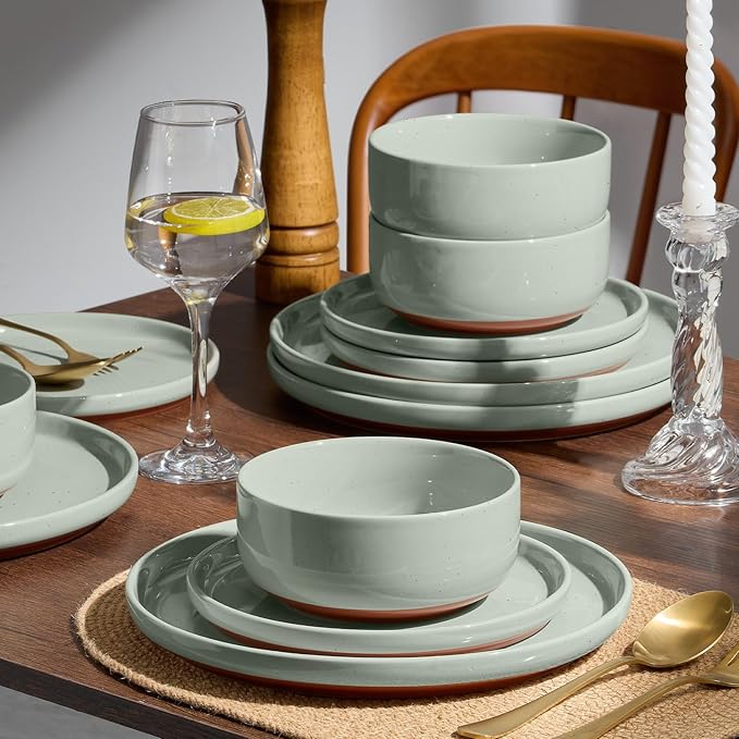 E-far 18-Piece Stoneware Dinnerware Sets, Plates and Bowls Sets for 6, Ceramic Dishware Dishes Set with Terracotta Base, Chip & Scratch Resistant, Microwave & Dishwasher Safe, Speckled Green