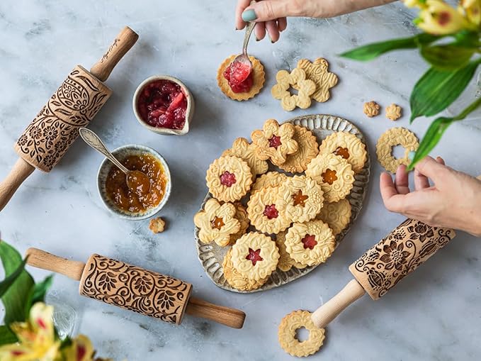 DRAGONS embossing rolling pin. Wooden embossing rolling pin with dragons