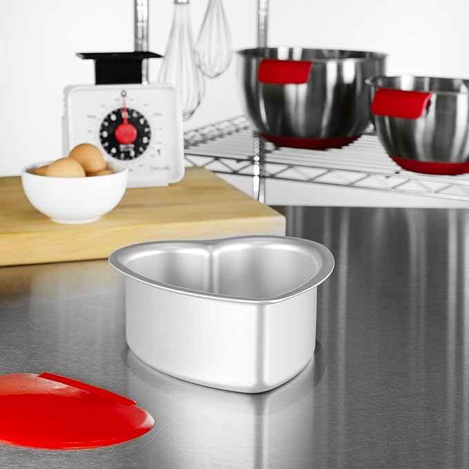 Fat Daddio's PHT-63 Anodized Aluminum Heart Cake Pan, 6 x 3 Inch