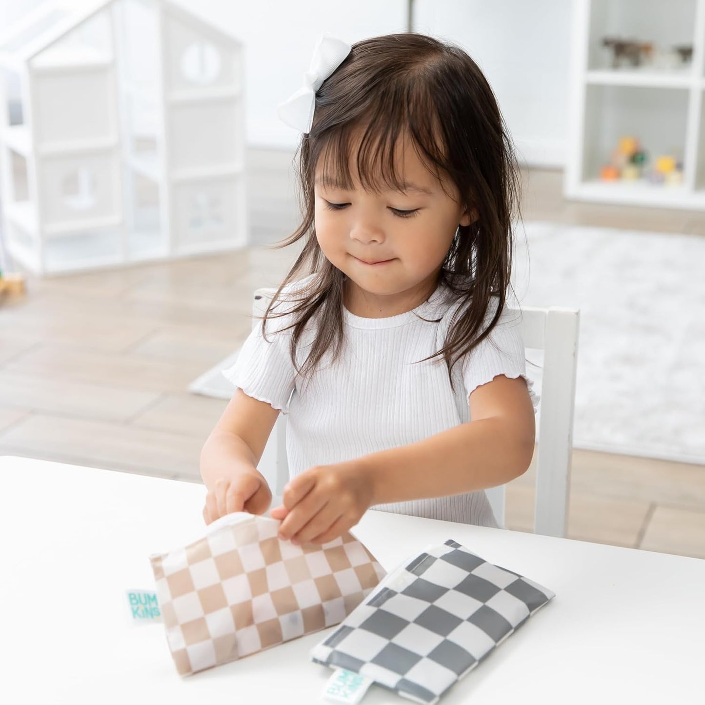 Bumkins - Cloth Snack & Sandwich Bags - For Storage, Travel, Food Prep, Lunch - Reusable, Water Resistant, Washable, Dishwasher Safe - Snack Bags for Kids - Zipper Closure - Check - 4 Pack