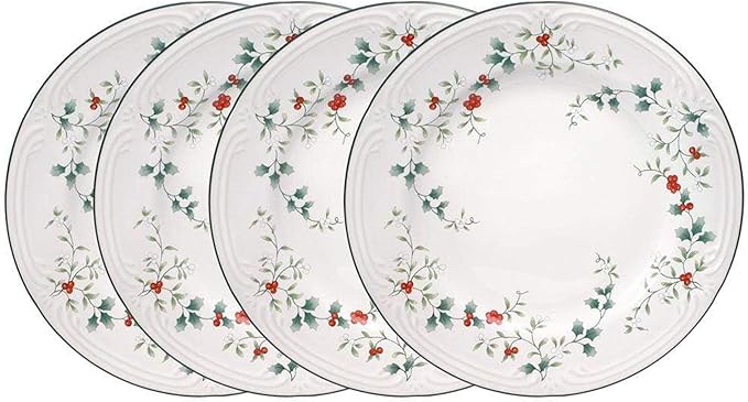 Pfaltzgraff Winterberry 10-1/2-Inch Dinner Plates, Set of 4, White