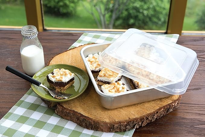 Nordic Ware Natural Aluminum Commercial Square Cake Pan with Lid, Exterior 9.88 x 9.88 Inches