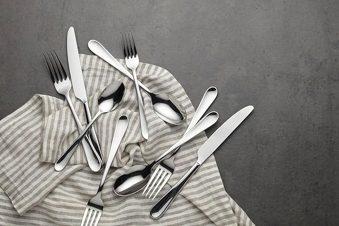 Oneida Silverware Set, Grant 20 Piece Everyday Flatware Set, Service For 4, 18/0 Stainless Steel, Dishwasher Safe, Knives Spoons And Forks Set, Dishwasher Safe, Home And Kitchen (Silver, 20 Pieces)