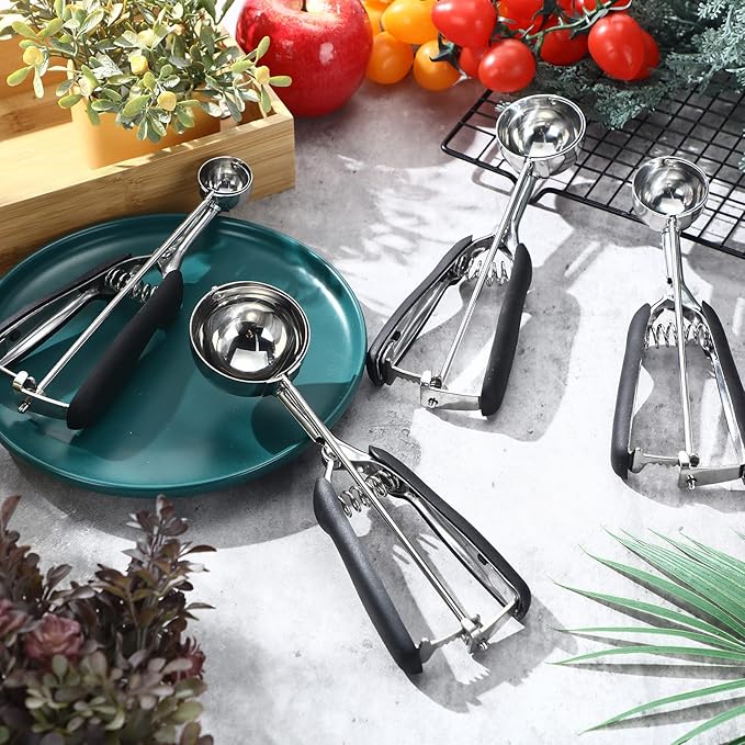 Yinder 4 Pcs Cookie Scoop Set Ice Cream Scooper Cookie Scoops for Baking Include 1/2 /3/4 Tbsp Stainless Steel Scooper with Trigger Release for Baking Cupcake Protein Balls Meatballs Muffin