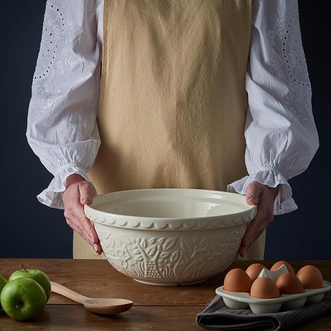 Mason Cash In the Forest S12 (4.25 Qt) Embossed Mixing Bowl | Fox (Cream)