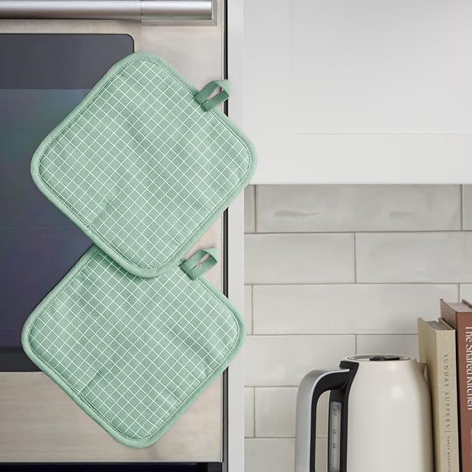 KITCHENAID Gourmet Series Gridlines Pot Holders 2-Pack Set, Heat Resistant up to 600°F, Soft Silicone Grip, Magnetic Cuff, Pistachio Green, 8"x8"