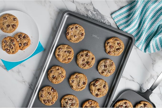 Wilton Silver Non Stick Large Baking Sheet, Cookie and Roasting Pan for Sheet Pan Meals, Made without PFAS, Even Heating, 17.25 x 11.5 Inch