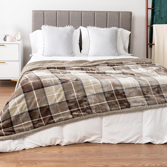 PAVILIA Taupe Plaid Sherpa Throw Blanket for Couch Twins, Soft Fuzzy Cabin Blanket and Throws, Warm Cozy Winter Gift Blanket, 60x80