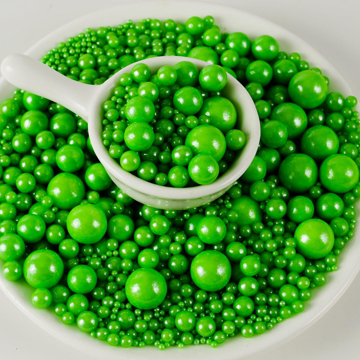 Kasvan Christmas Green Pearl Sugar Sprinkles - Edible Candy Pearls 130g/4.58 Oz, Mix Size, Baking Cake Decorations, Ice Cream Toppings and Cookie Decorating, Wedding Party Chirstmas Supplies